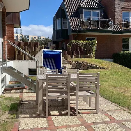 Luv & Lee, Whg 7 Westerland